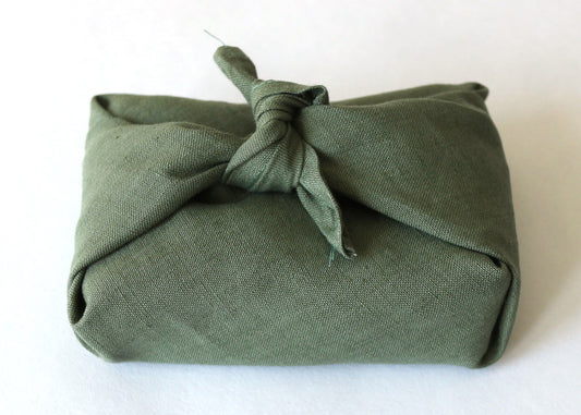 Keine vollen Müllsäcke mehr zum Geburtstag oder Weihnachten durch Furoshiki Tücher.