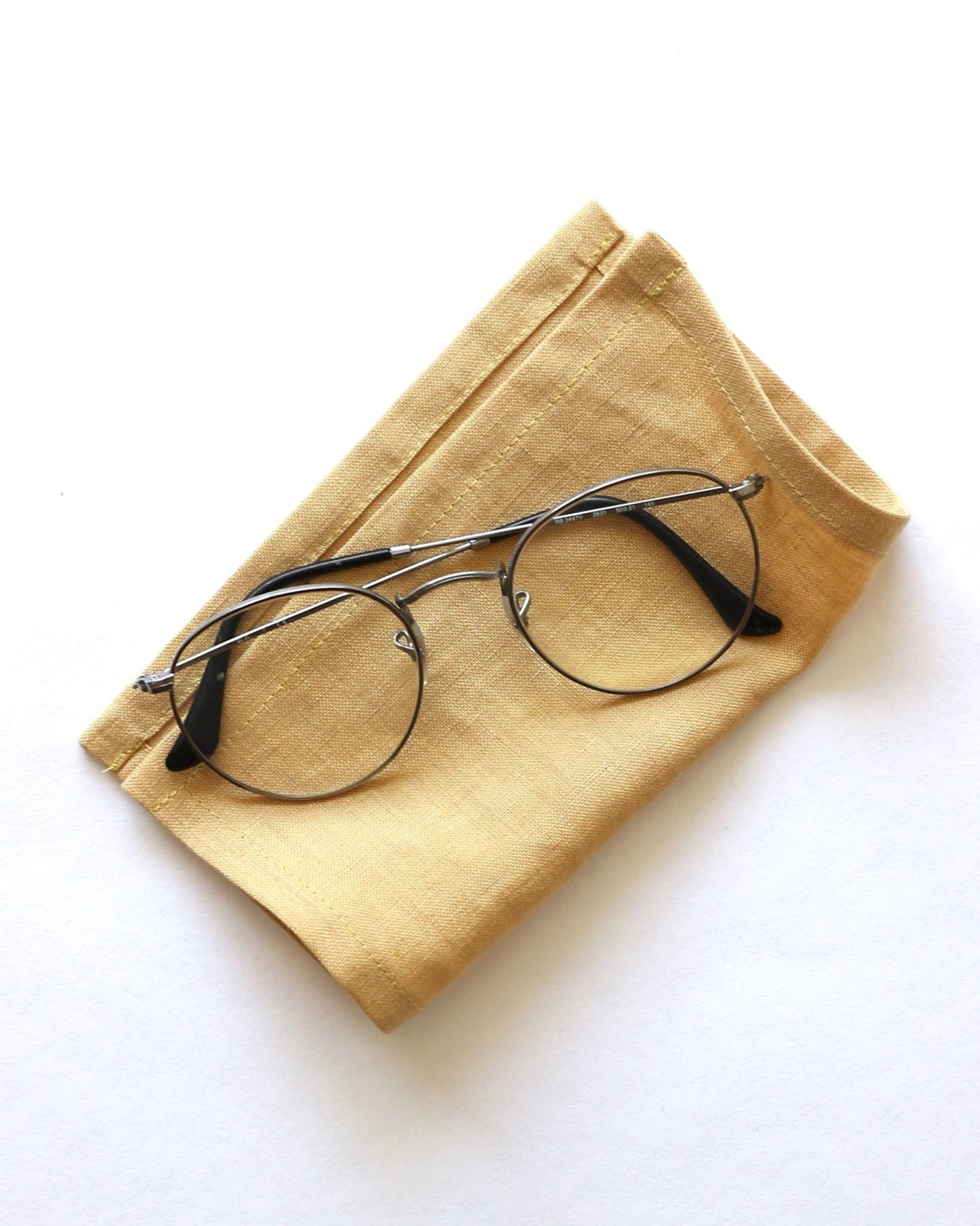 Brillenputztuch in gelb mit Brille